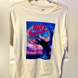 Nike tshirt
